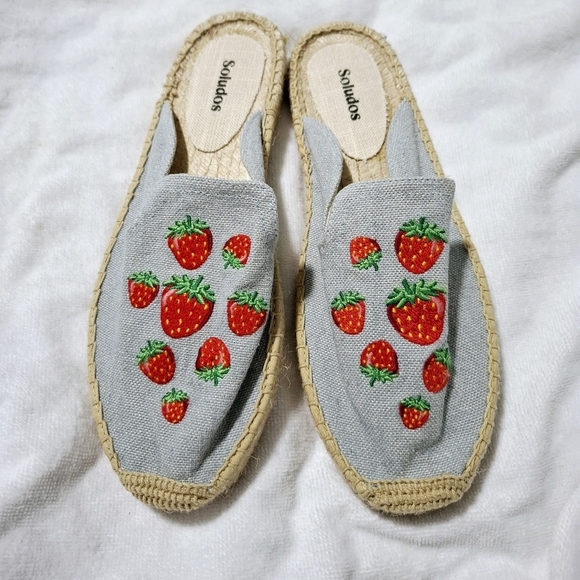 NEW Soludos Embroidered Strawberrie Espadrille Slides Flats Blue Womens Shoes 9 - Picture 2 of 11
